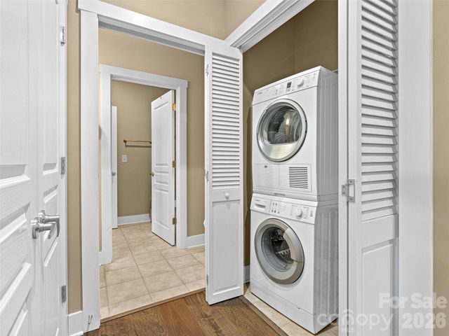 9 Kenilworth Knoll 420, Asheville, NC 28805