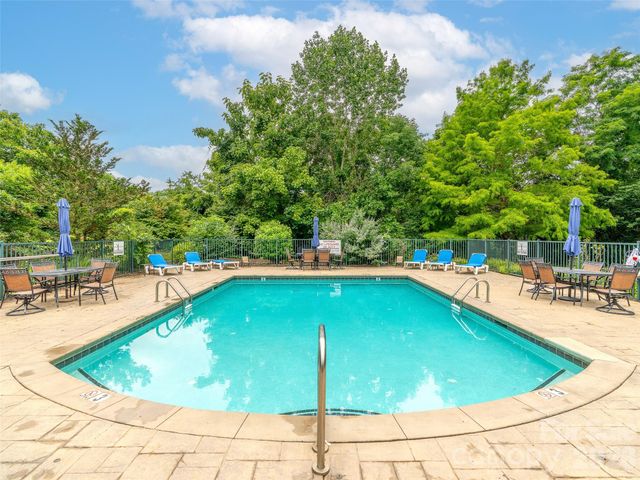 9 Kenilworth Knoll 420, Asheville, NC 28805