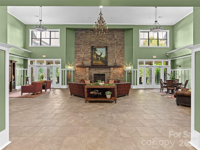 9 Kenilworth Knoll 420, Asheville, NC 28805