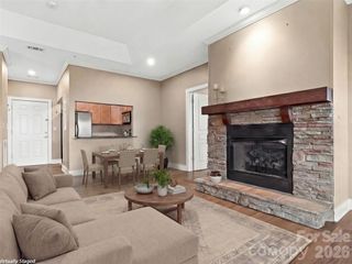 9 Kenilworth Knoll 420, Asheville, NC 28805