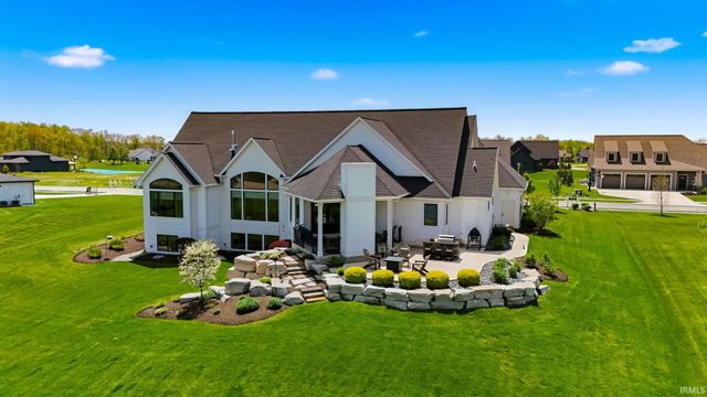 10479 Beaugreen Cove, Leo, IN 46765