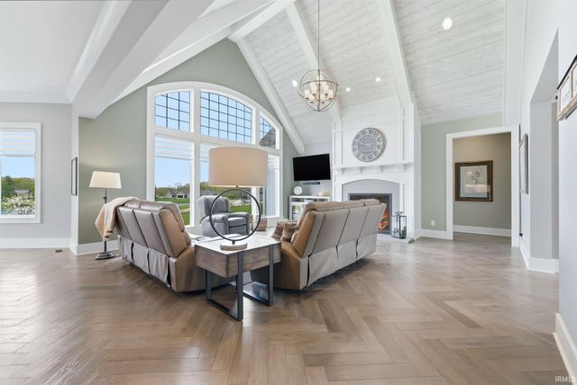 10479 Beaugreen Cove, Leo, IN 46765