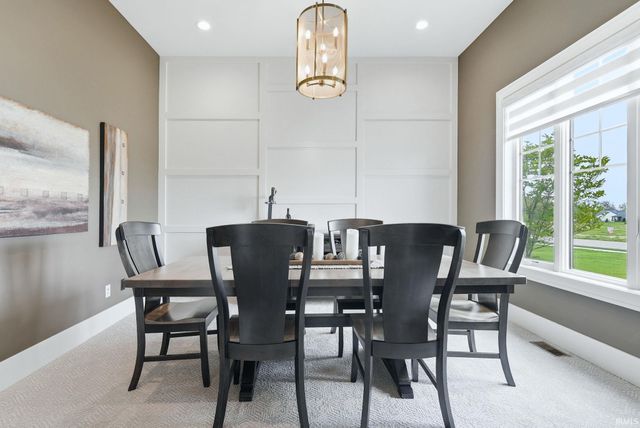 10479 Beaugreen Cove, Leo, IN 46765
