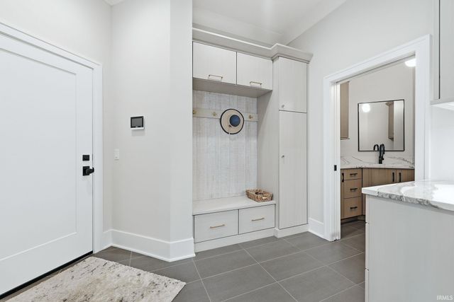 10479 Beaugreen Cove, Leo, IN 46765