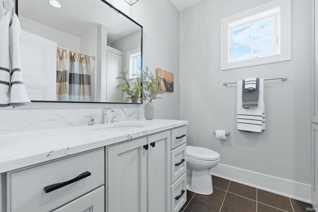 10479 Beaugreen Cove, Leo, IN 46765