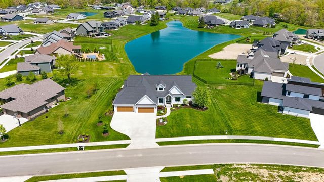 10479 Beaugreen Cove, Leo, IN 46765
