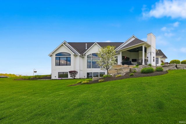 10479 Beaugreen Cove, Leo, IN 46765