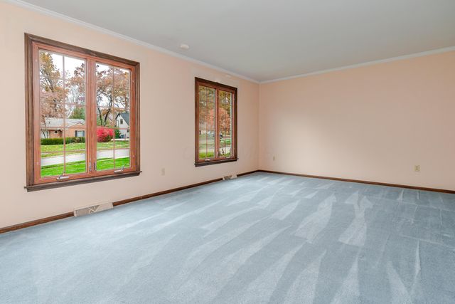 111 N Nob Hill Drive, Gahanna, OH 43230