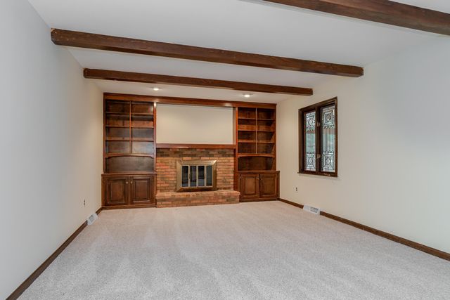 111 N Nob Hill Drive, Gahanna, OH 43230