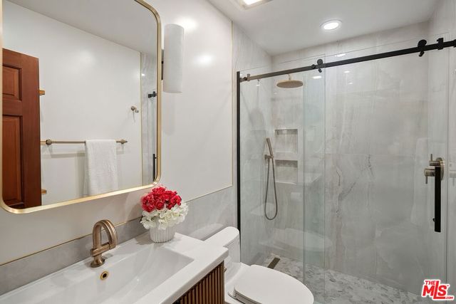 907 12th Street 4, Santa Monica, CA 90403