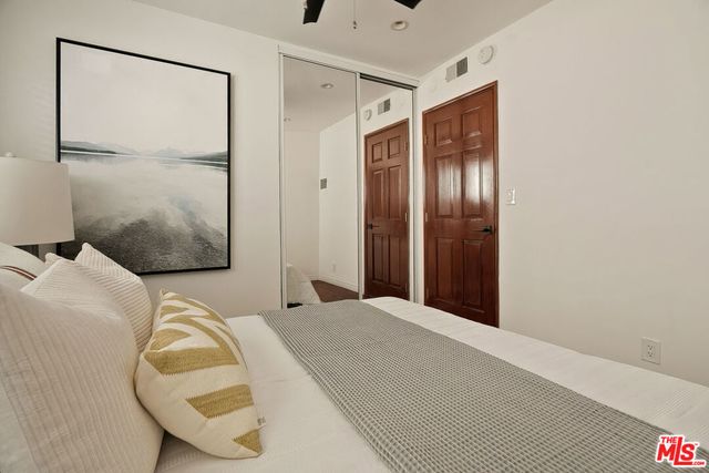 907 12th Street 4, Santa Monica, CA 90403