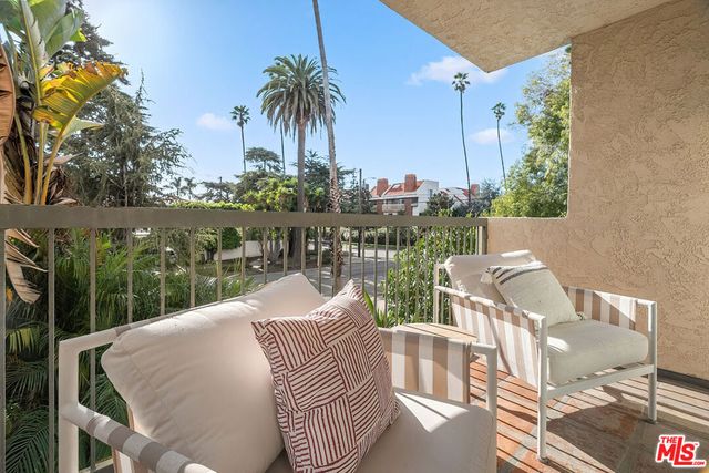 907 12th Street 4, Santa Monica, CA 90403