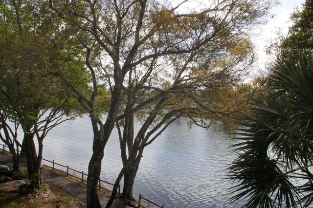 1100 Colony Point Circle Circle 314, Pembroke Pines, FL 33026