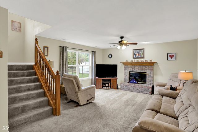 11132 Clearspring Way, Indianapolis, IN 46239