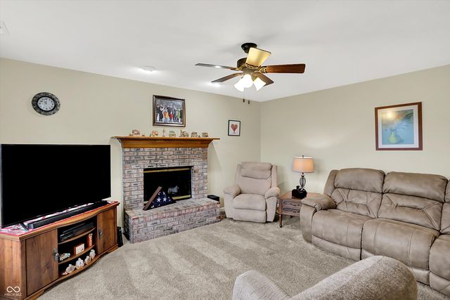 11132 Clearspring Way, Indianapolis, IN 46239