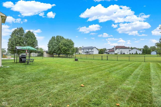 11132 Clearspring Way, Indianapolis, IN 46239