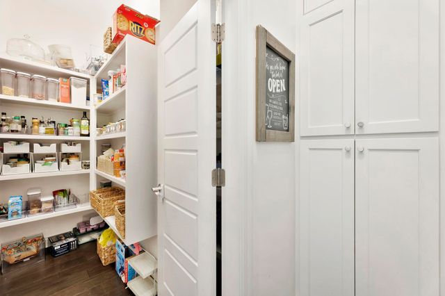 2333 N Silverdale, Andover, KS 67002