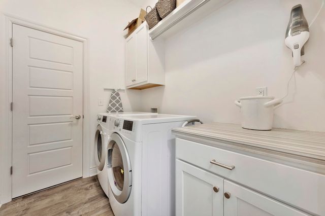 2333 N Silverdale, Andover, KS 67002