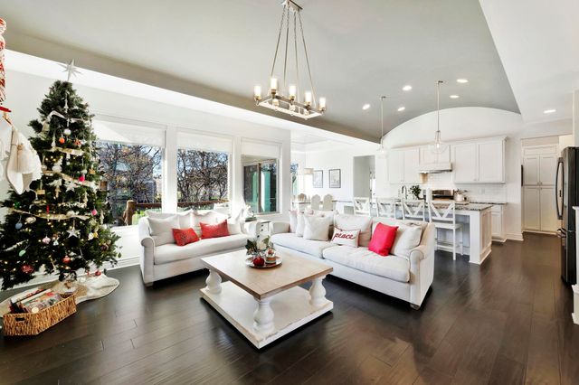 2333 N Silverdale, Andover, KS 67002