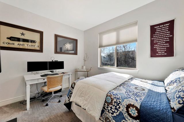 2333 N Silverdale, Andover, KS 67002