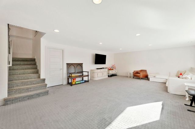 2333 N Silverdale, Andover, KS 67002