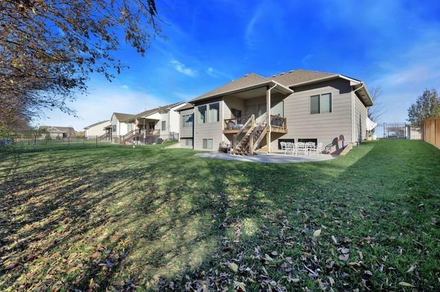 2333 N Silverdale, Andover, KS 67002