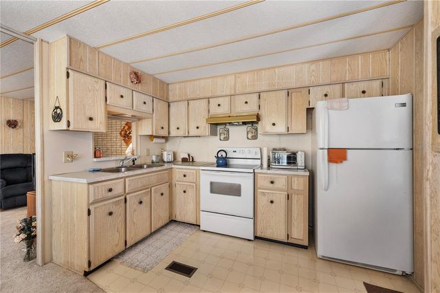 1610 REYNOLDS ROAD 262, Lakeland, FL 33801