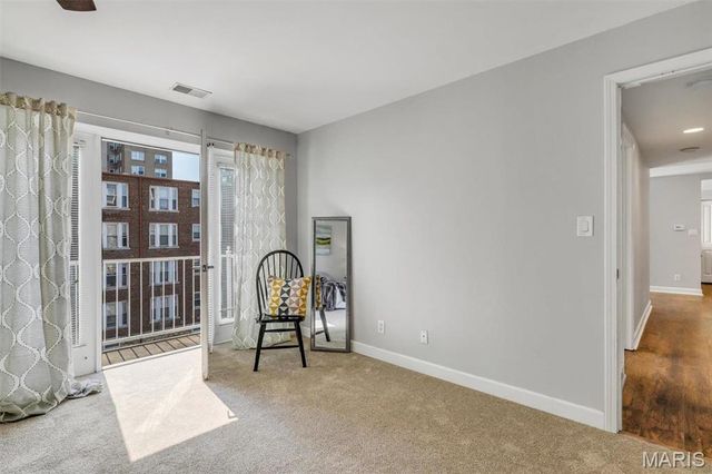 5330 Pershing Avenue 406, St Louis, MO 63112