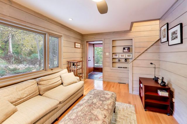 49 Aspen Road, Ogden Dunes, IN 46368