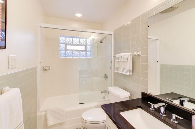 49 Aspen Road, Ogden Dunes, IN 46368