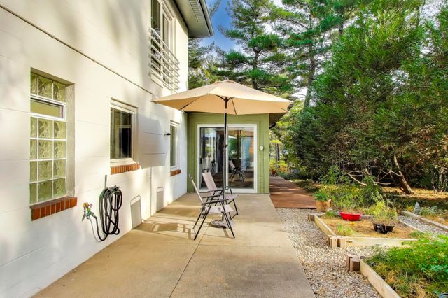 49 Aspen Road, Ogden Dunes, IN 46368