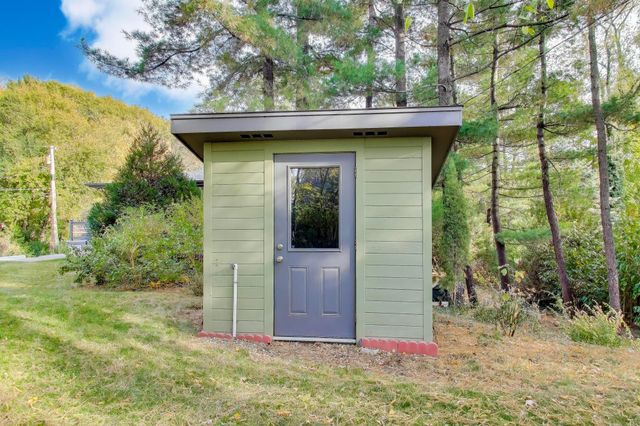 49 Aspen Road, Ogden Dunes, IN 46368