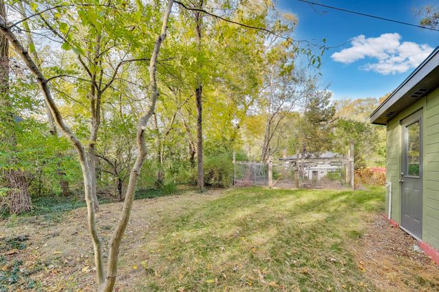 49 Aspen Road, Ogden Dunes, IN 46368