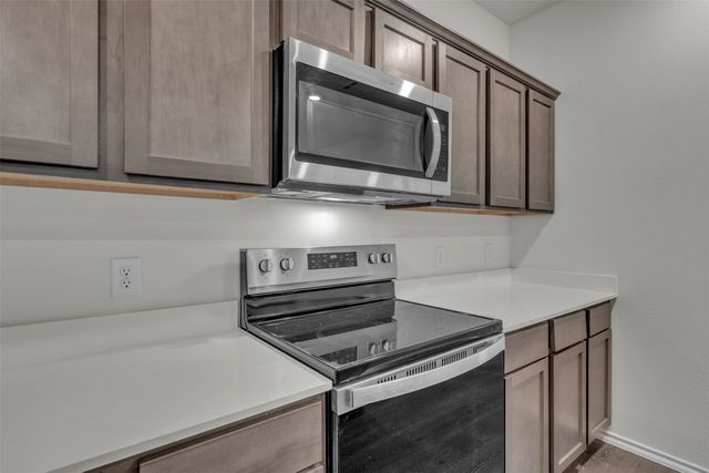 1748 Duskwood Drive, Lancaster, TX 75146