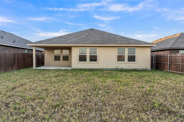 1748 Duskwood Drive, Lancaster, TX 75146