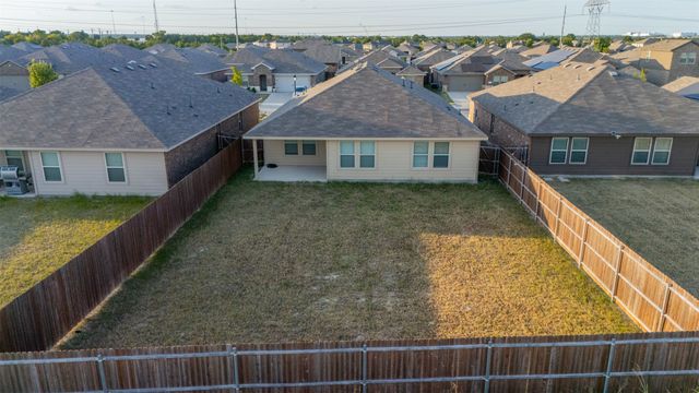 1748 Duskwood Drive, Lancaster, TX 75146