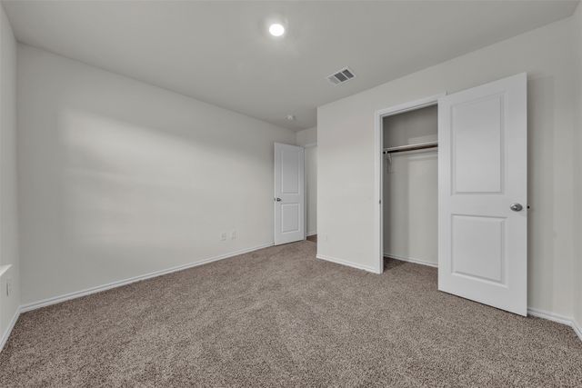 1748 Duskwood Drive, Lancaster, TX 75146