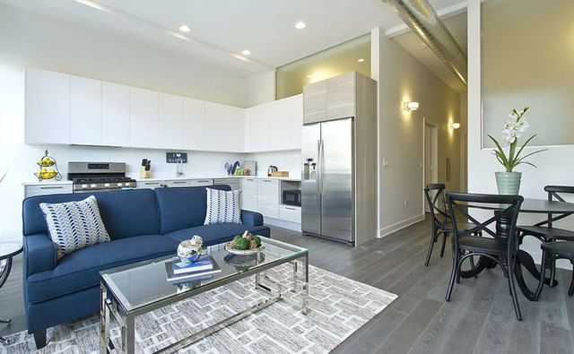 1755 N Damen Avenue 204, Chicago, IL 60647