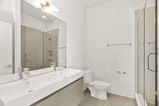 1755 N Damen Avenue 204, Chicago, IL 60647