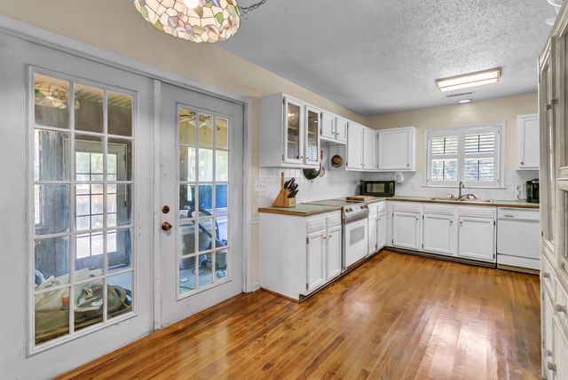 4 Garth Drive, Charleston, SC 29414