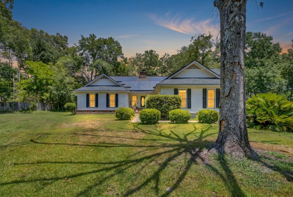 4 Garth Drive, Charleston, SC 29414