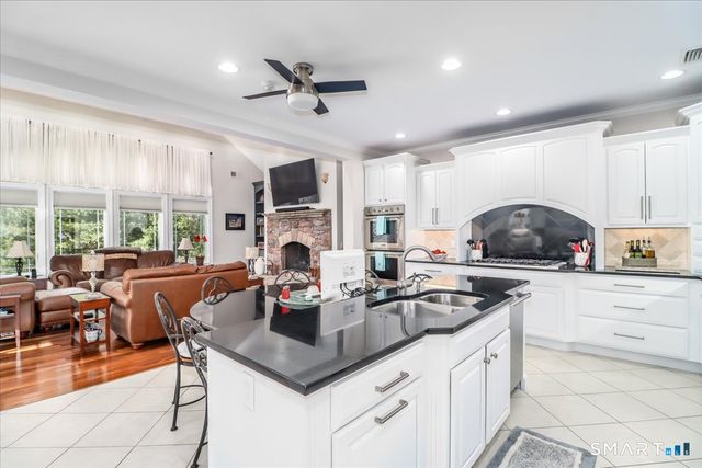 6 Hamlin Court, Brookfield, CT 06804