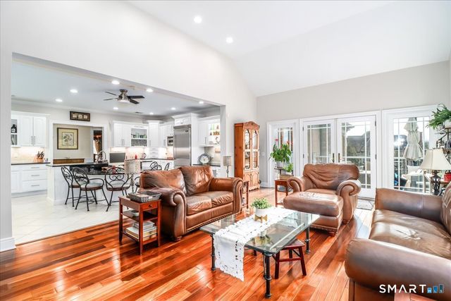 6 Hamlin Court, Brookfield, CT 06804