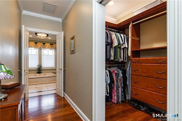 6 Hamlin Court, Brookfield, CT 06804