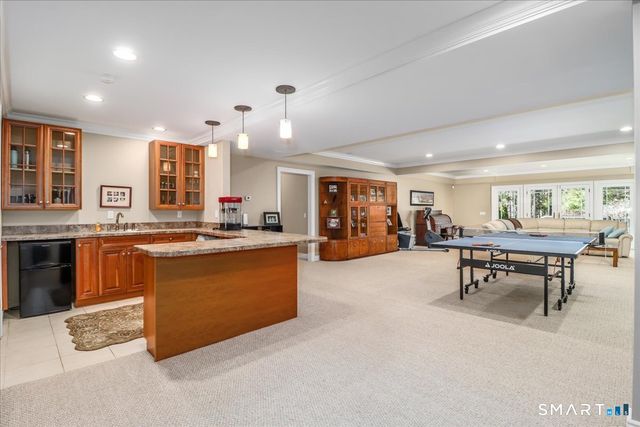 6 Hamlin Court, Brookfield, CT 06804