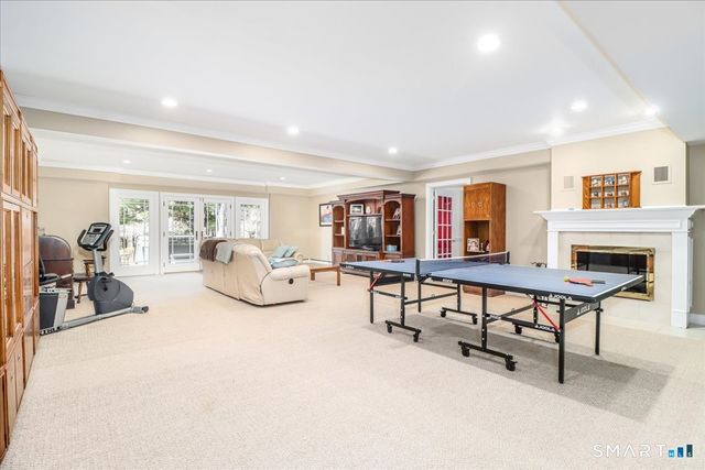 6 Hamlin Court, Brookfield, CT 06804