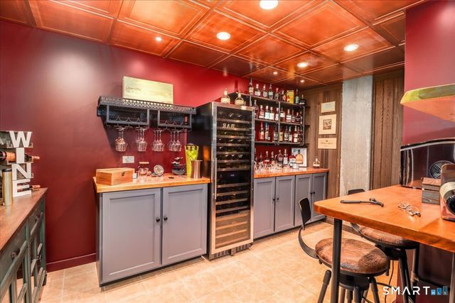 6 Hamlin Court, Brookfield, CT 06804