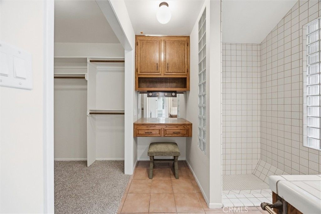 Image 28 of property listing at 9901 Mesa Oak Drive, Bakersfield, CA 93311