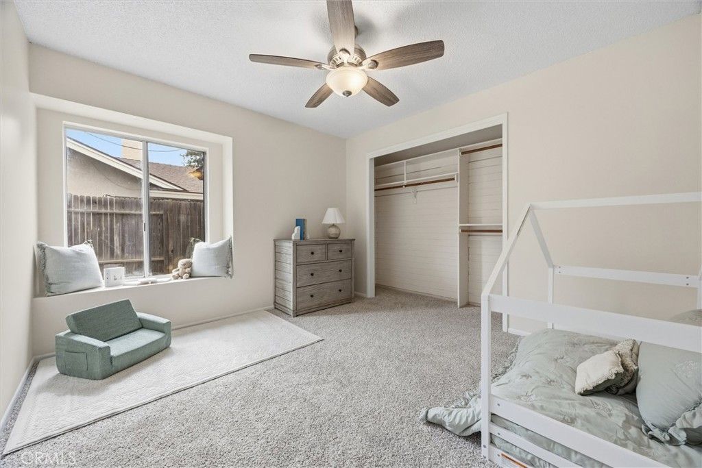 Image 34 of property listing at 9901 Mesa Oak Drive, Bakersfield, CA 93311