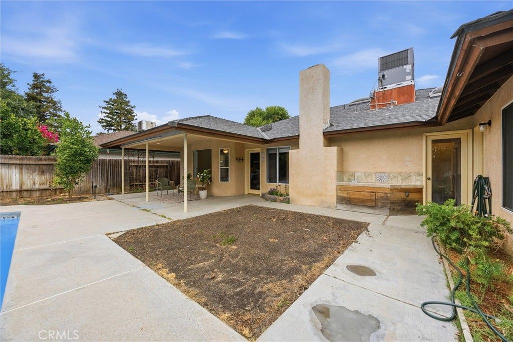 Image 46 of property listing at 9901 Mesa Oak Drive, Bakersfield, CA 93311